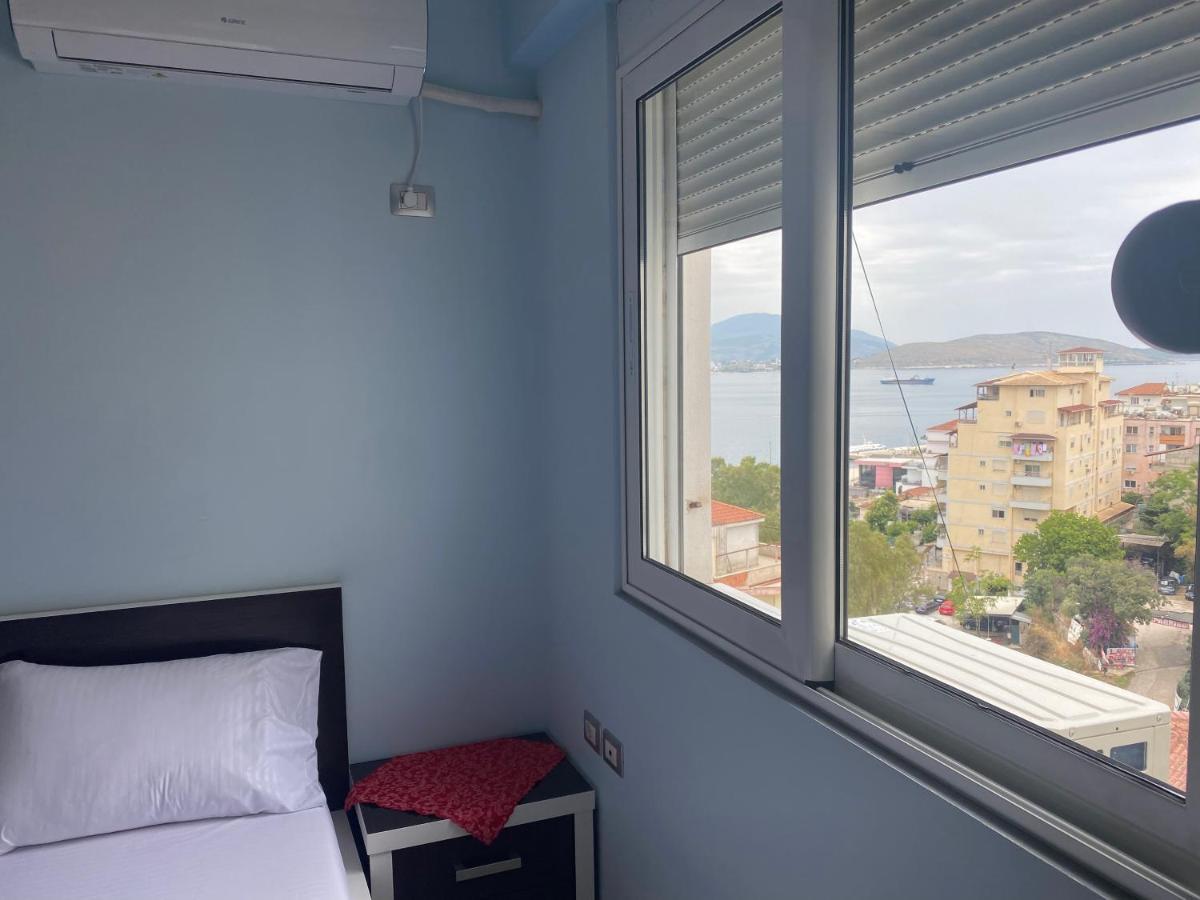 Reii * Sarande